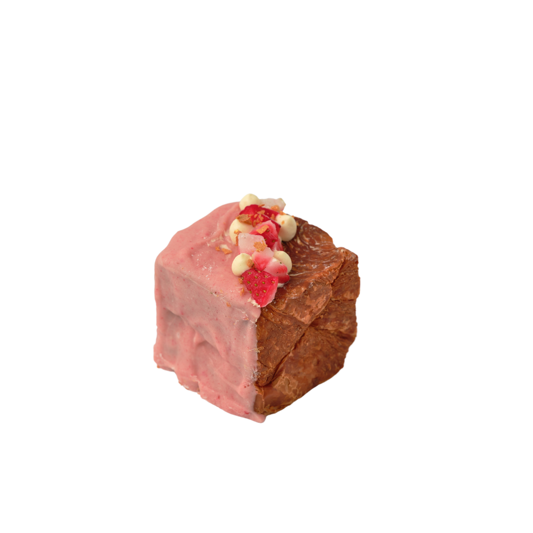 Strawberry Chocolate Cube (Fallsview)
